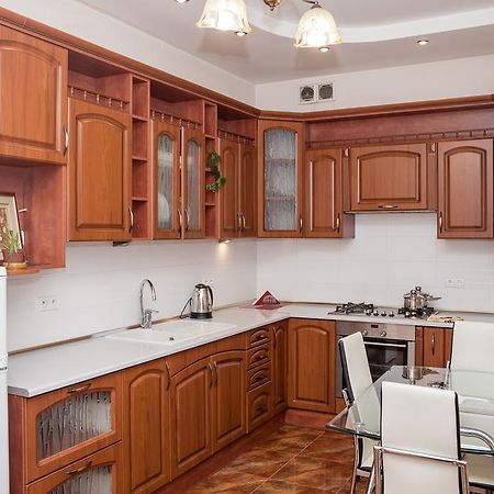 Dorosh Apartamet Lejlighed Lviv Eksteriør billede